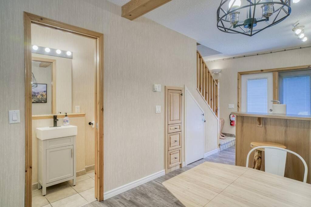 5 Mins To Banff - Cozy Townhome 2Br&2Bath - Banff Pass Included Canmore Exteriör bild