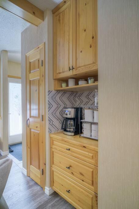 5 Mins To Banff - Cozy Townhome 2Br&2Bath - Banff Pass Included Canmore Exteriör bild
